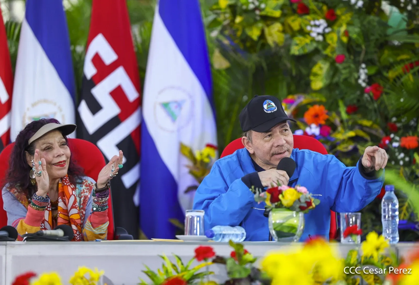 Cooperativas de Nicaragua reciben nuevas unidades de autobuses y microbuses de China