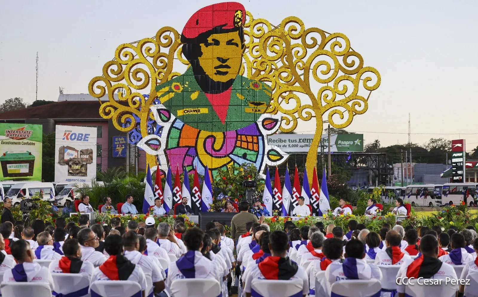 Cooperativas de Nicaragua reciben nuevas unidades de autobuses y microbuses de China