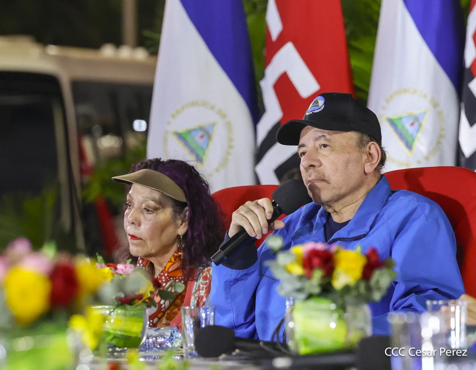 Cooperativas de Nicaragua reciben nuevas unidades de autobuses y microbuses de China