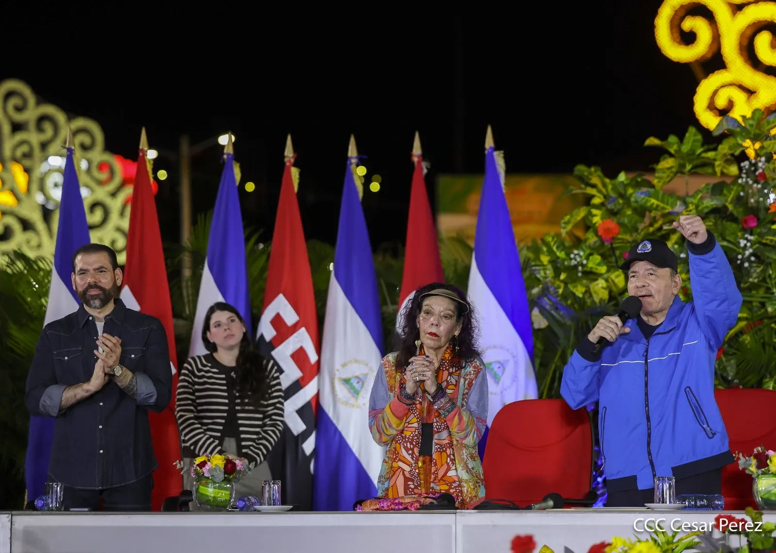 Cooperativas de Nicaragua reciben nuevas unidades de autobuses y microbuses de China