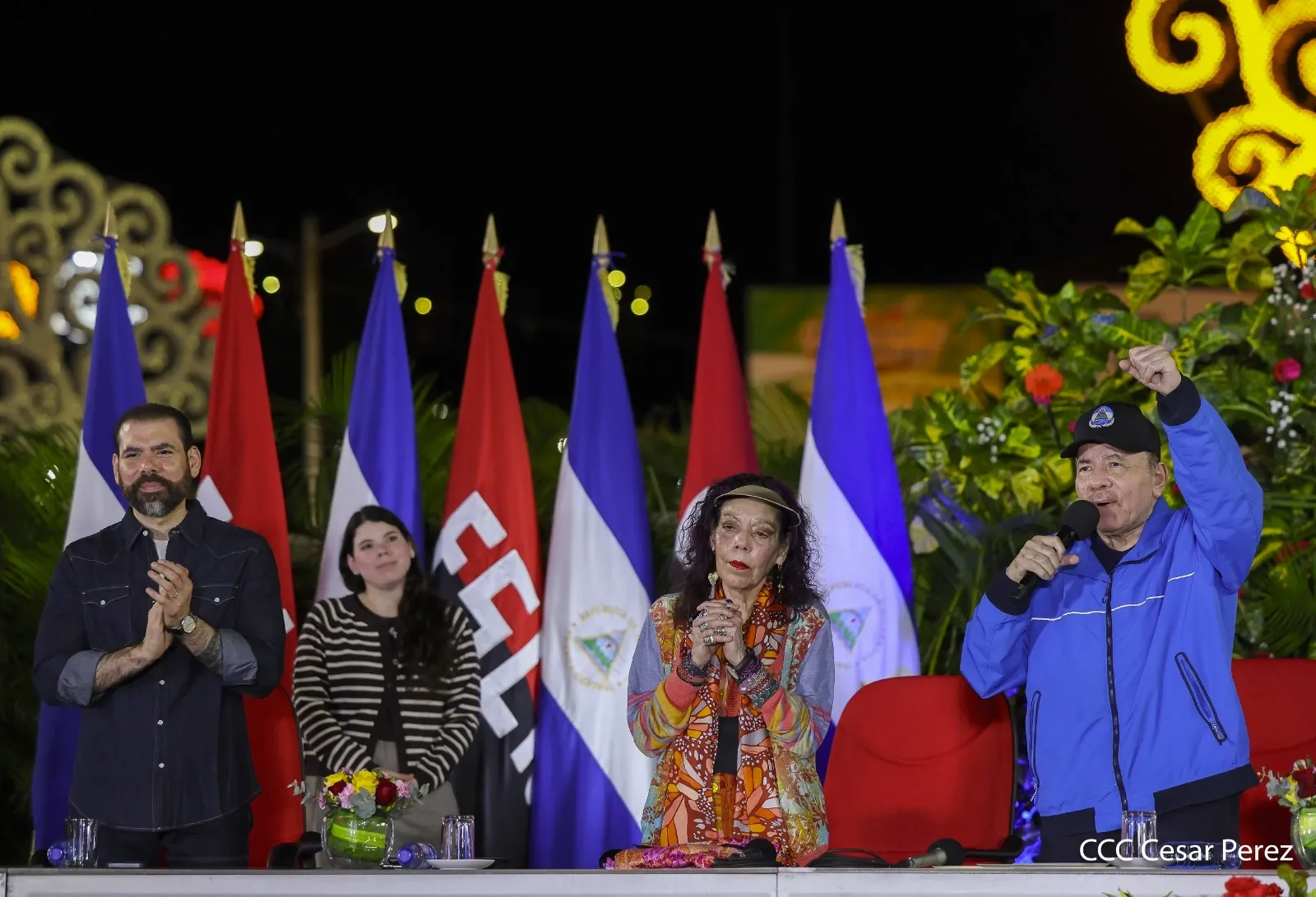 Cooperativas de Nicaragua reciben nuevas unidades de autobuses y microbuses de China