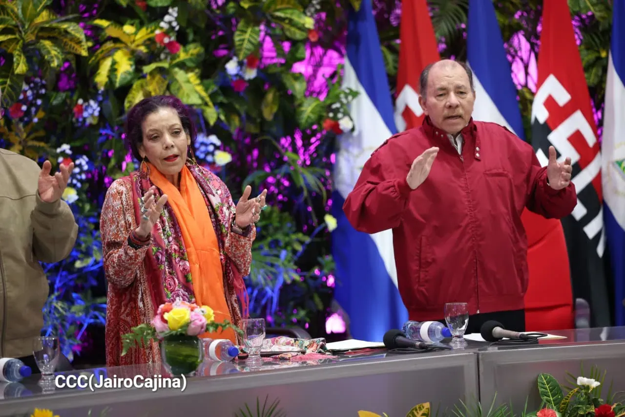 Entrega del Hospital Sandino Nuevo Amanecer en saludo al General de Hombres y Mujeres Libres