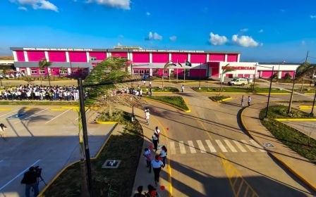 Entrega del Hospital Sandino Nuevo Amanecer en saludo al General de Hombres y Mujeres Libres