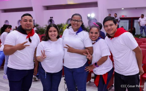 Entrega del Hospital Sandino Nuevo Amanecer en saludo al General de Hombres y Mujeres Libres