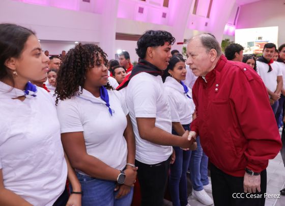 Entrega del Hospital Sandino Nuevo Amanecer en saludo al General de Hombres y Mujeres Libres