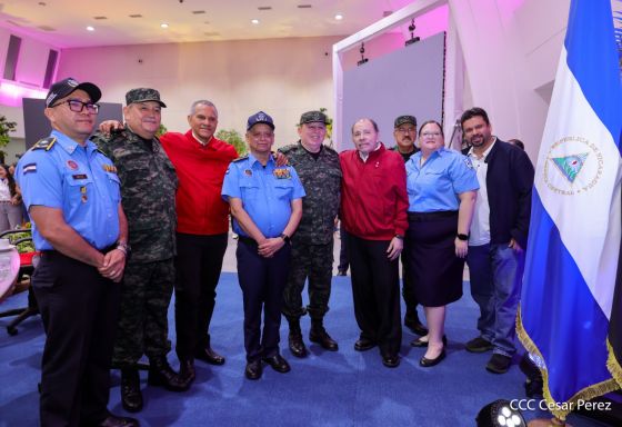 Entrega del Hospital Sandino Nuevo Amanecer en saludo al General de Hombres y Mujeres Libres