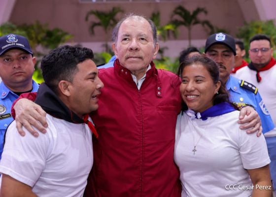 Entrega del Hospital Sandino Nuevo Amanecer en saludo al General de Hombres y Mujeres Libres