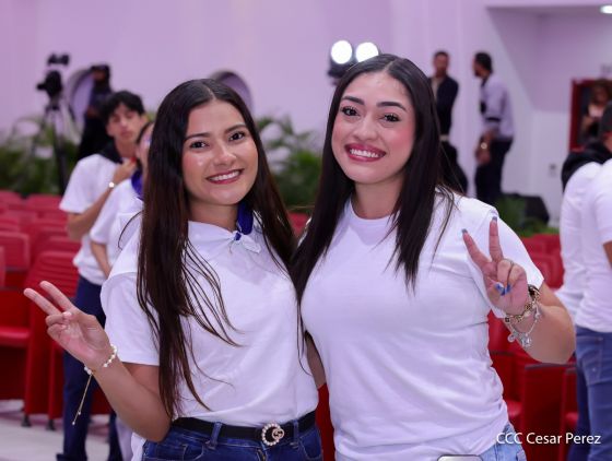 Entrega del Hospital Sandino Nuevo Amanecer en saludo al General de Hombres y Mujeres Libres