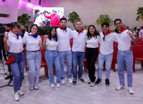 Entrega del Hospital Sandino Nuevo Amanecer en saludo al General de Hombres y Mujeres Libres