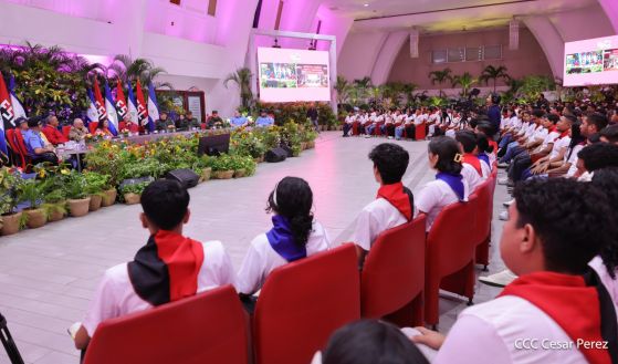 Entrega del Hospital Sandino Nuevo Amanecer en saludo al General de Hombres y Mujeres Libres