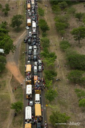 Imágenes aéreas de caravanas entrando a Managua para celebrar el 35/19