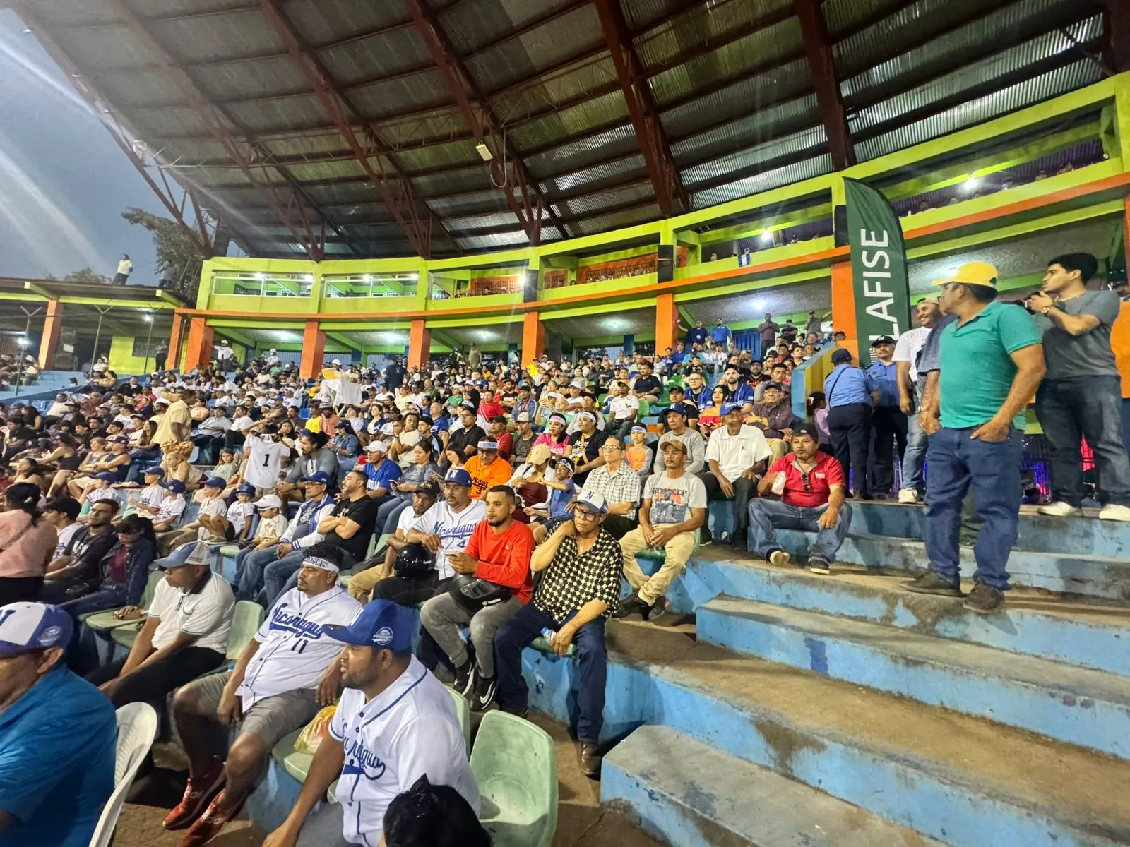 Estadio Yamil Ríos Ugarte recibe la intensidad del béisbol entre Nicaragua y Cuba