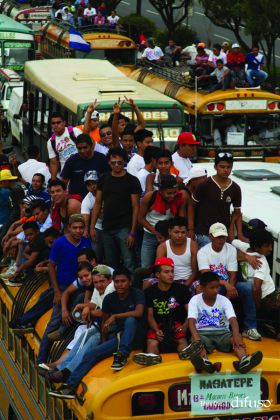 Caravanas de todo el país llegan a Managua para celebración del 35/19