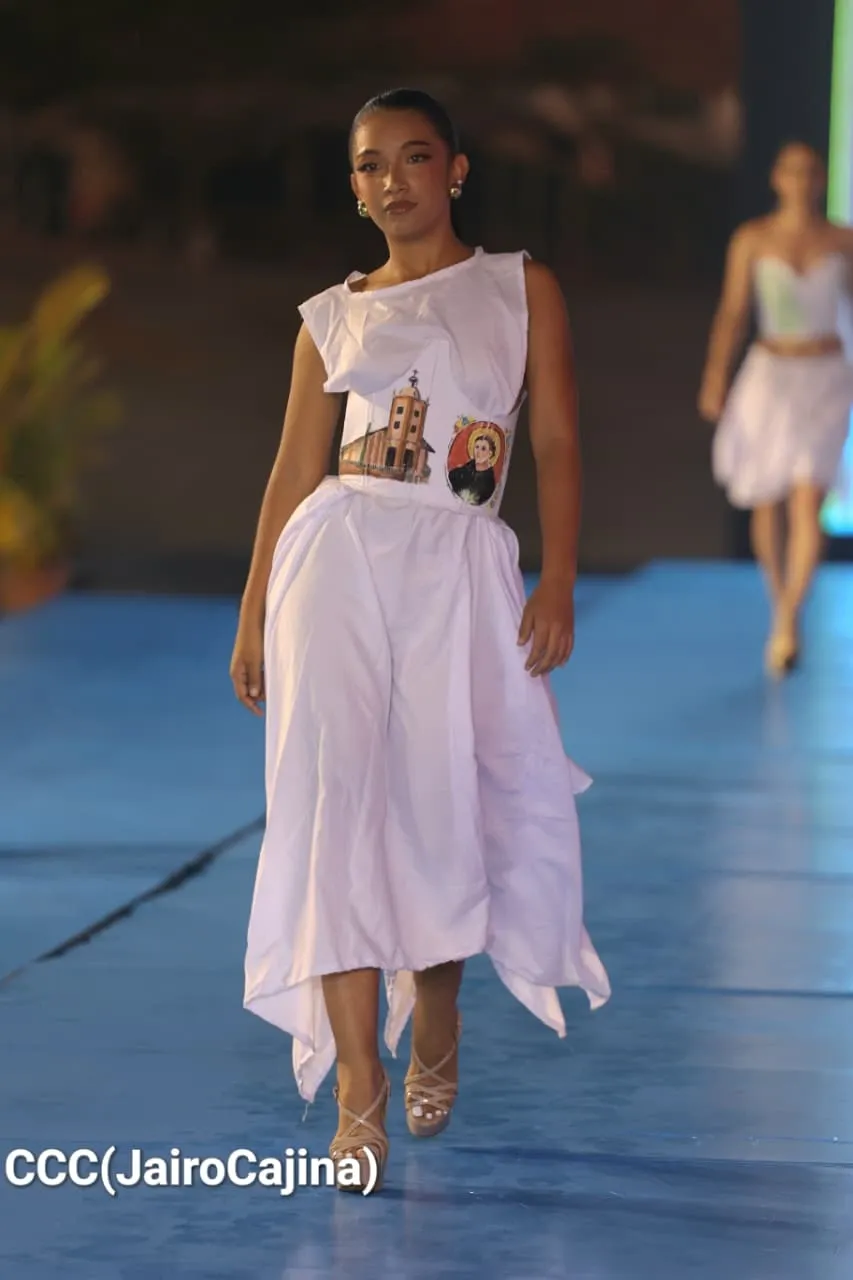 Pasarela de Nicaragua Diseña en Las Peñitas, León