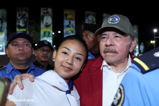 Daniel y Rosario presiden Acto Central por el Día de la Dignidad Nacional