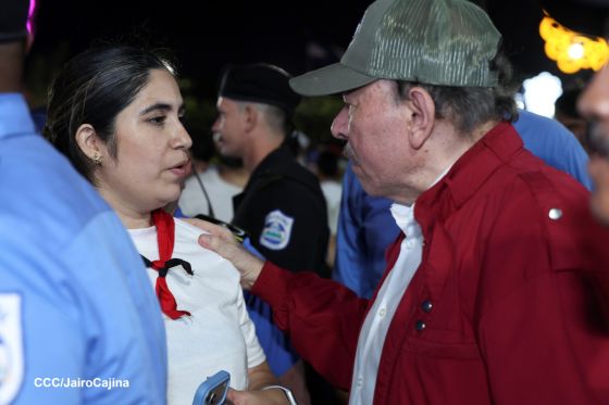 Daniel y Rosario presiden Acto Central por el Día de la Dignidad Nacional