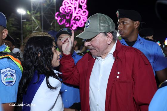 Daniel y Rosario presiden Acto Central por el Día de la Dignidad Nacional