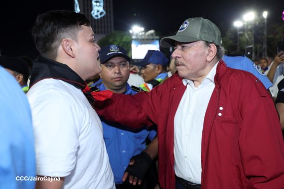 Daniel y Rosario presiden Acto Central por el Día de la Dignidad Nacional