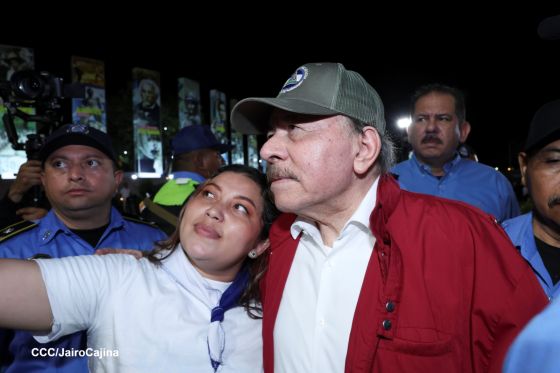 Daniel y Rosario presiden Acto Central por el Día de la Dignidad Nacional