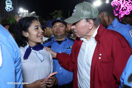 Daniel y Rosario presiden Acto Central por el Día de la Dignidad Nacional