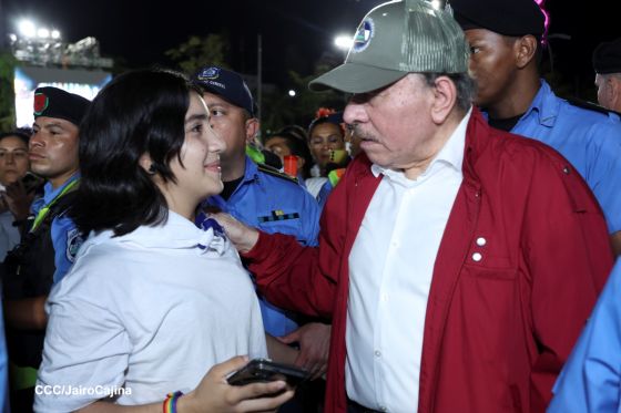 Daniel y Rosario presiden Acto Central por el Día de la Dignidad Nacional