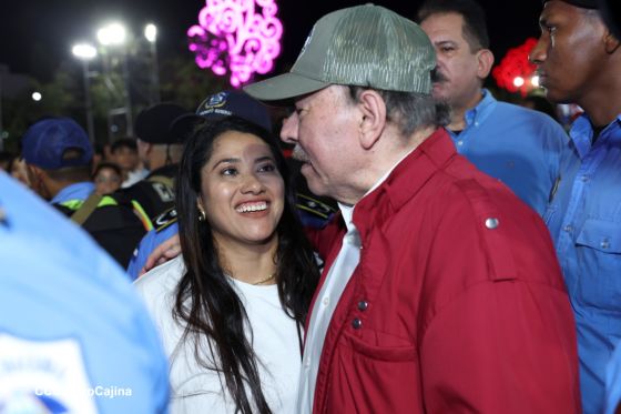 Daniel y Rosario presiden Acto Central por el Día de la Dignidad Nacional