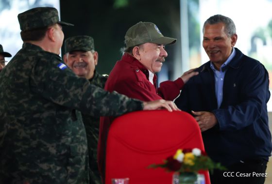Daniel y Rosario presiden Acto Central por el Día de la Dignidad Nacional