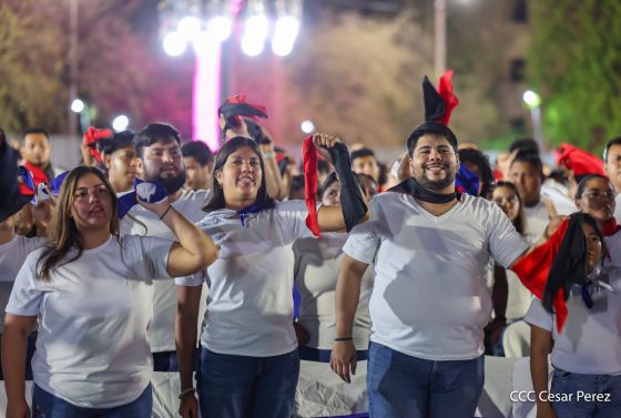 Daniel y Rosario presiden Acto Central por el Día de la Dignidad Nacional