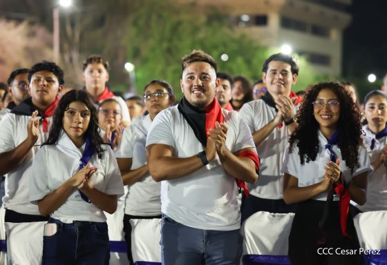 Daniel y Rosario presiden Acto Central por el Día de la Dignidad Nacional