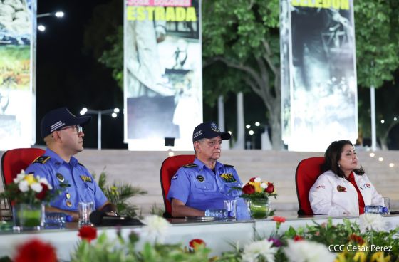 Daniel y Rosario presiden Acto Central por el Día de la Dignidad Nacional