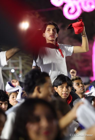 Daniel y Rosario presiden Acto Central por el Día de la Dignidad Nacional