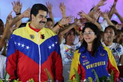 Daniel y Rosario celebran el 35/19 en Plaza La Fé