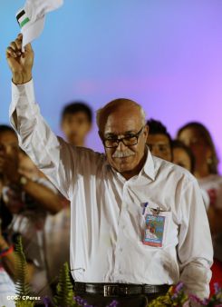 Daniel y Rosario celebran el 35/19 en Plaza La Fé