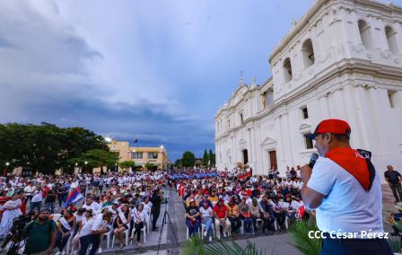 47 aniversario de la Liberación de León, "Capital de la Revolución"