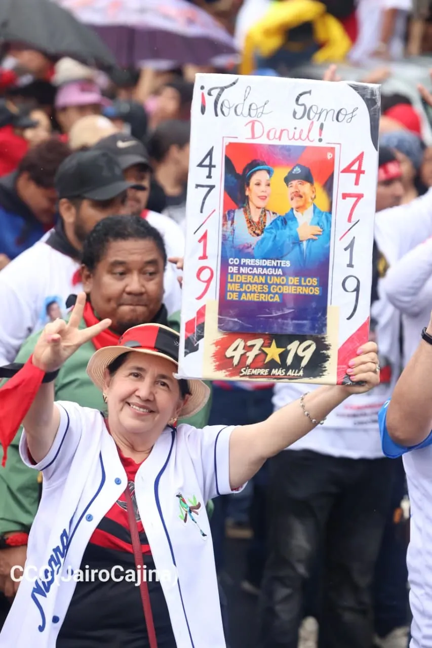Militancia sandinista protagoniza caminata en homenaje al 47/19 en Managua