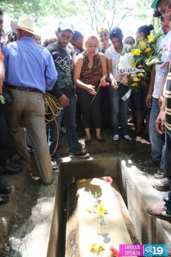 San Juan de Limay da último adiós a víctimas de masacre