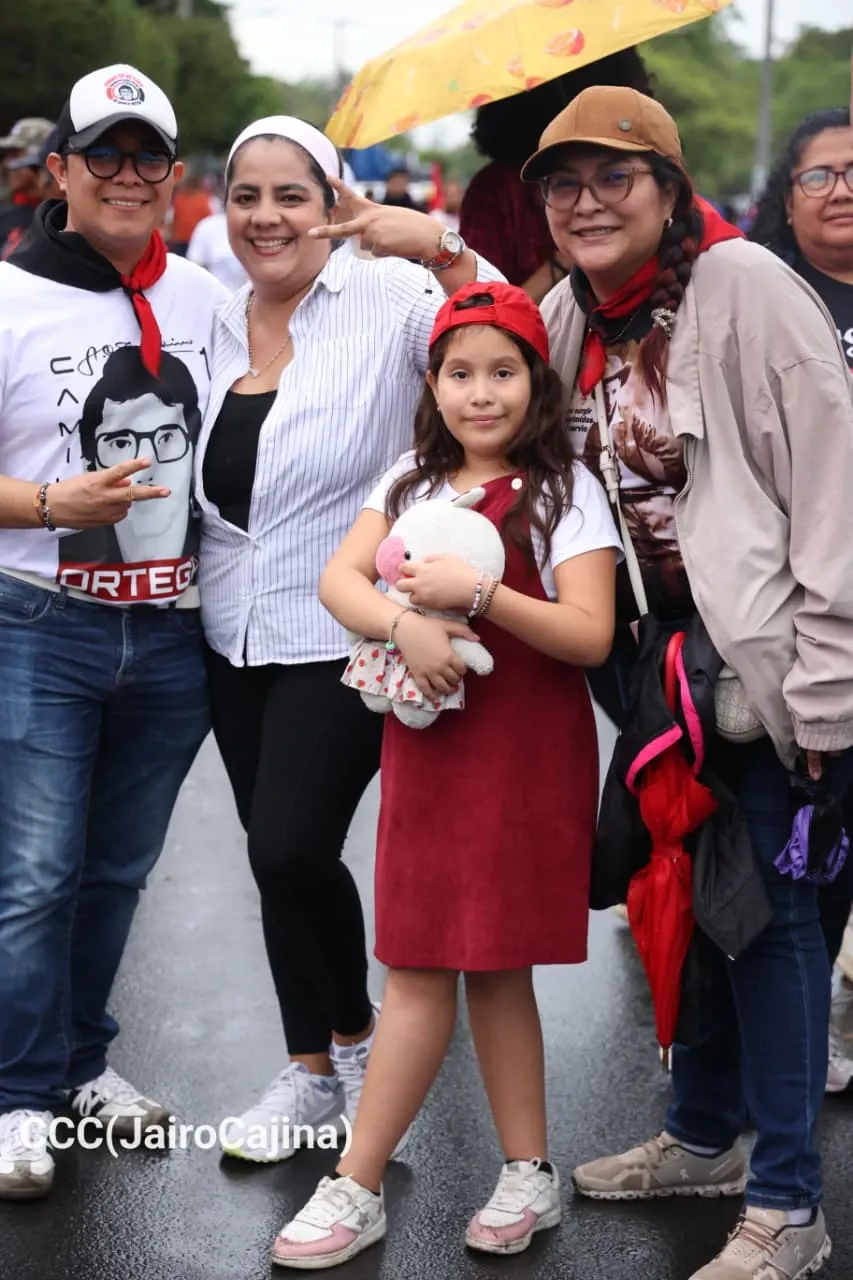 Militancia sandinista protagoniza caminata en homenaje al 47/19 en Managua