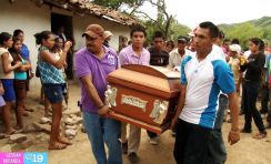 Familiares y amigos de joven asesinado demandan Paz y Justicia