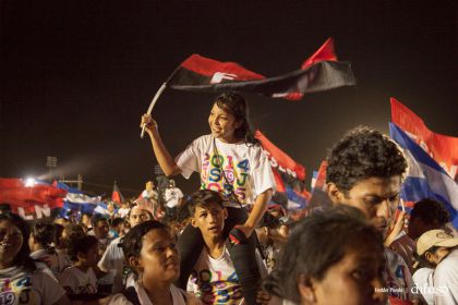 Daniel y Rosario celebran el 35/19 en Plaza La Fé