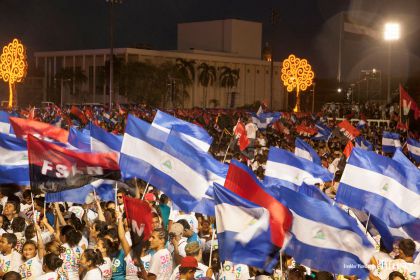 Daniel y Rosario celebran el 35/19 en Plaza La Fé