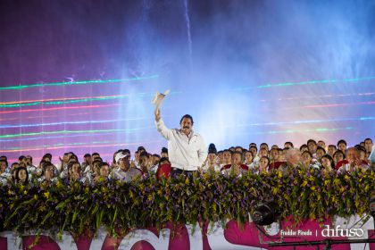 Daniel y Rosario celebran el 35/19 en Plaza La Fé