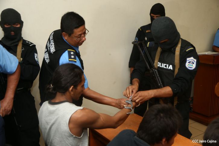 Fiscalía introduce acusación contra sospechosos de cobarde masacre