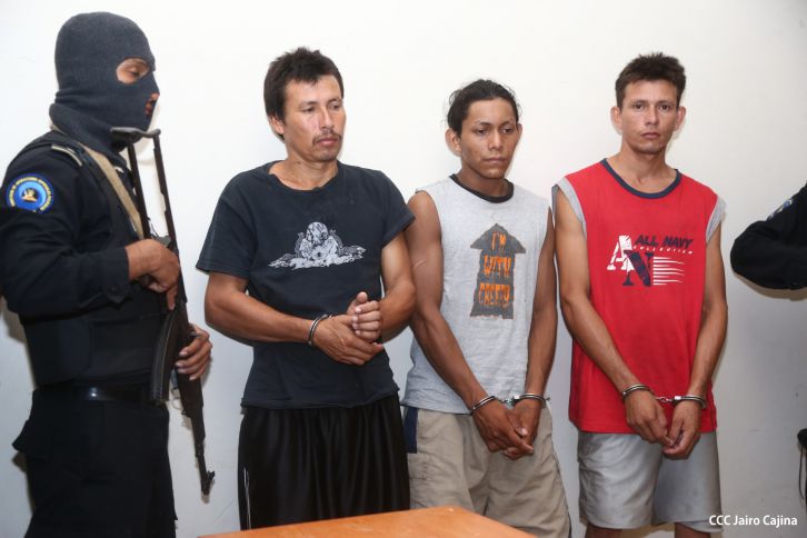 Fiscalía introduce acusación contra sospechosos de cobarde masacre