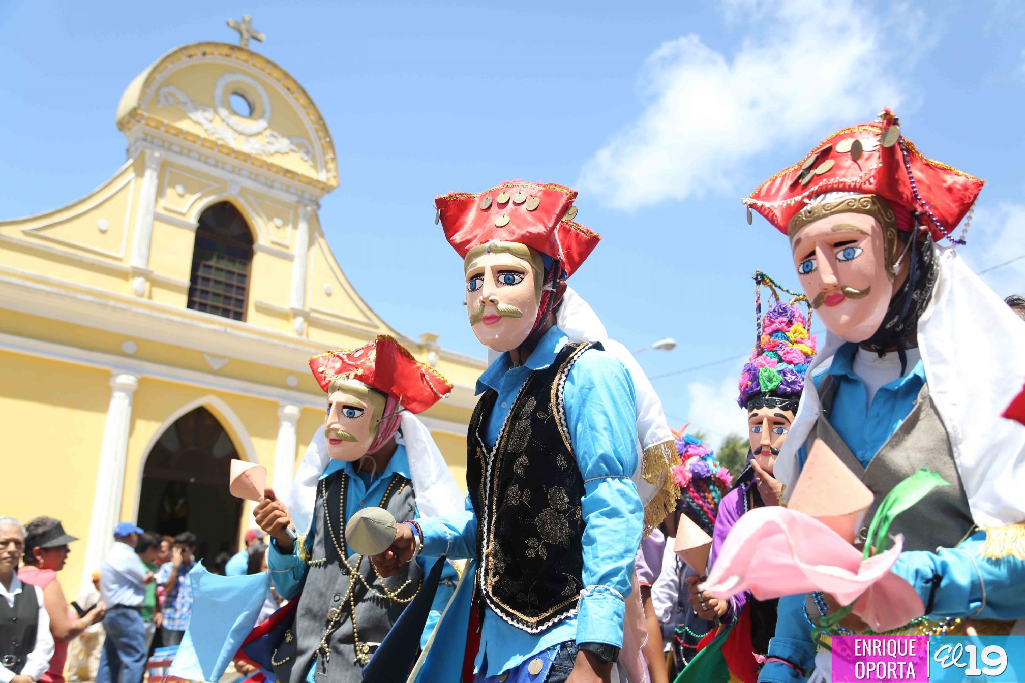 Devoción y tradición en Tope de Santiago