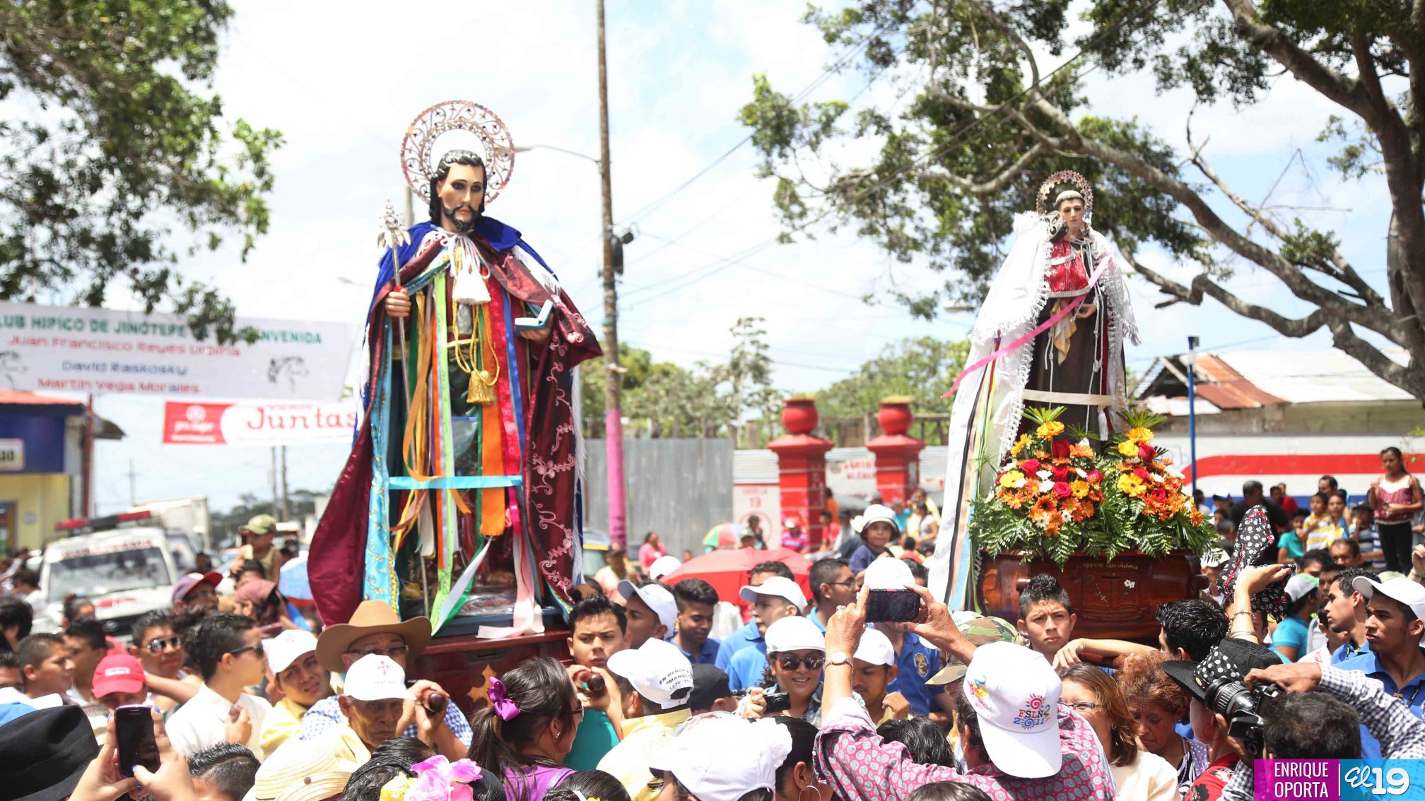 Devoción y tradición en Tope de Santiago