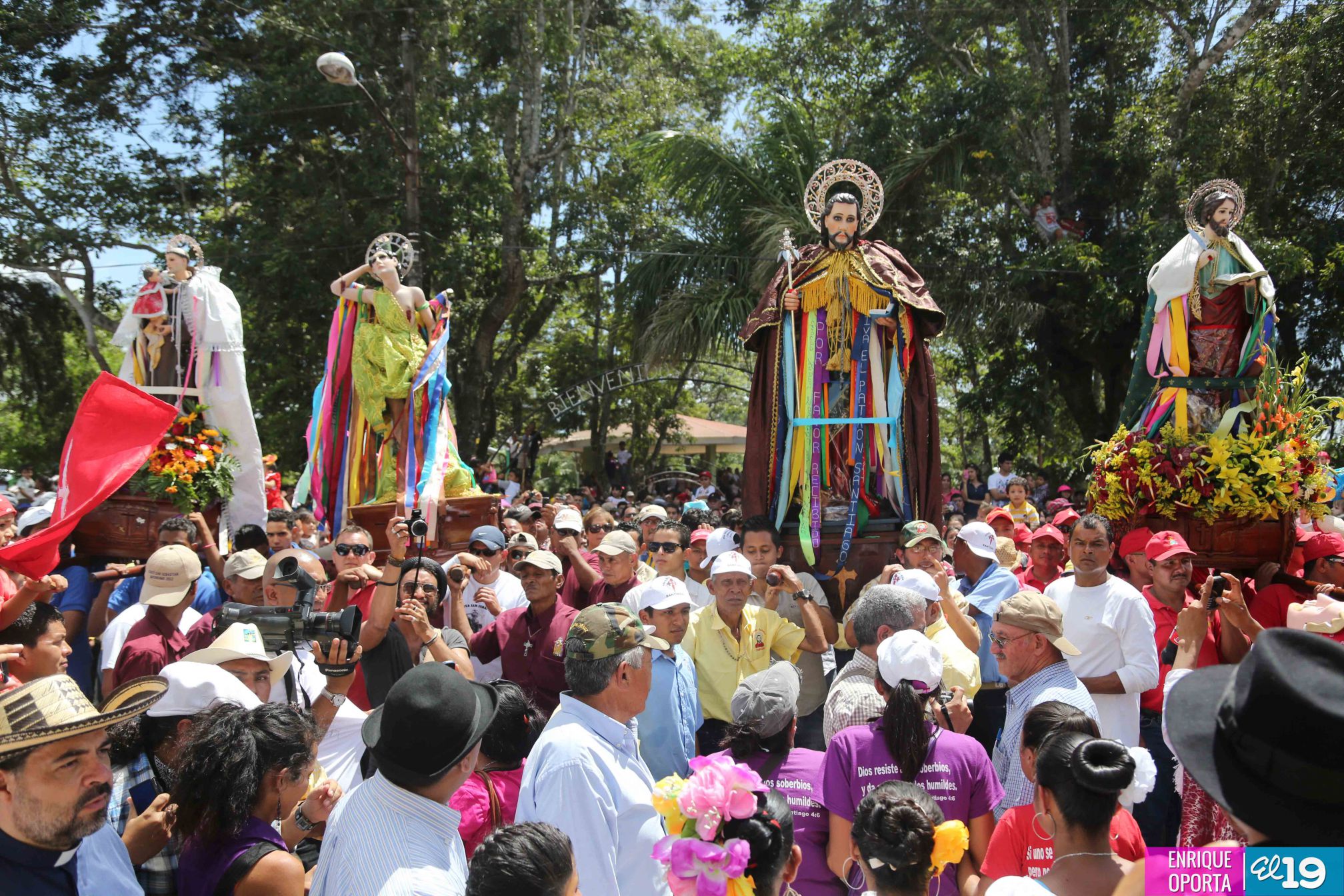 Devoción y tradición en Tope de Santiago