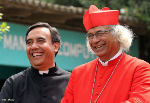 Cardenal Brenes celebra a Santa Ana en Niquinohomo