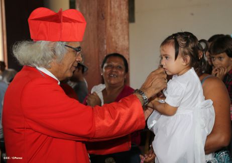Cardenal Brenes celebra a Santa Ana en Niquinohomo