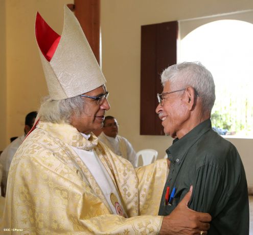 Cardenal Brenes celebra a Santa Ana en Niquinohomo
