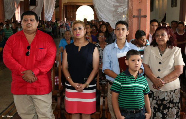 Cardenal Brenes celebra a Santa Ana en Niquinohomo